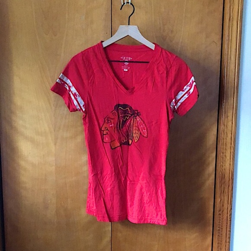 🌈 3 for $25🌈 Chicago Blackhawks Red T-shirt M